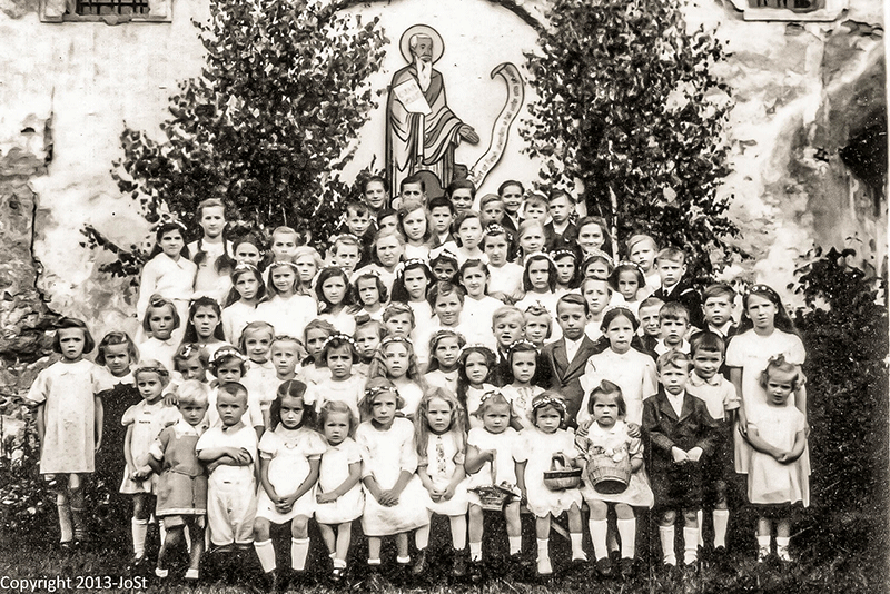 Fronleichnam in Katzelsdorf - vermutlich im Juni 1944 oder später - Foto aus dem eigenen Bestand