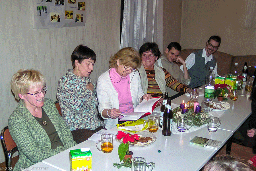 06. Dezember 2005 - Adventfeier des Kirchenchores Katzelsdorf im Pfarrhof